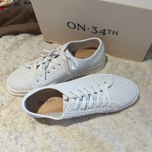 ON 34th size 10 Women's Lusille White Woven Lace-Up Sneakers NEW